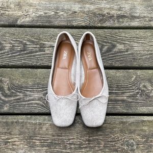 Shoes: Zara Oatmeal Square Toe Felt Ballet Flats with Bow